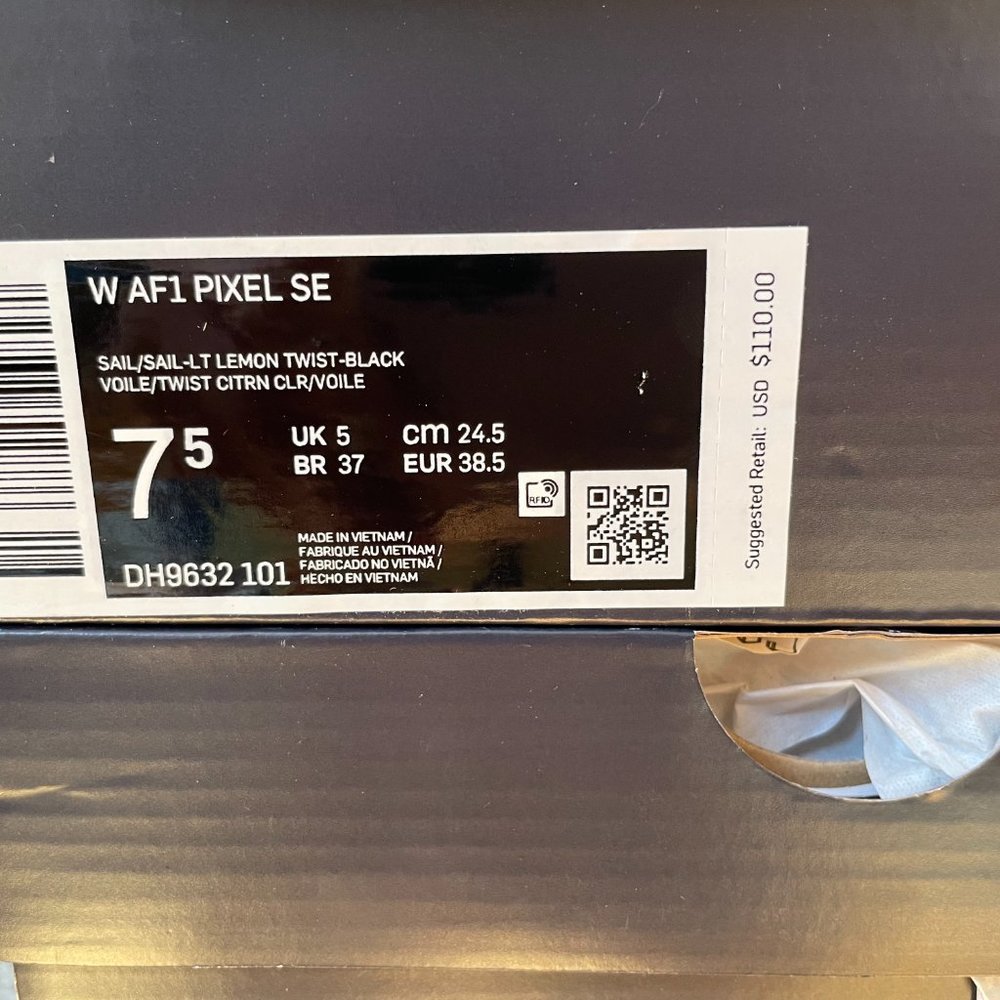 Last Pair!!!!Nike Air Force 1 Pixel SE Sneaker from NIKE - Picture 9 of 10
